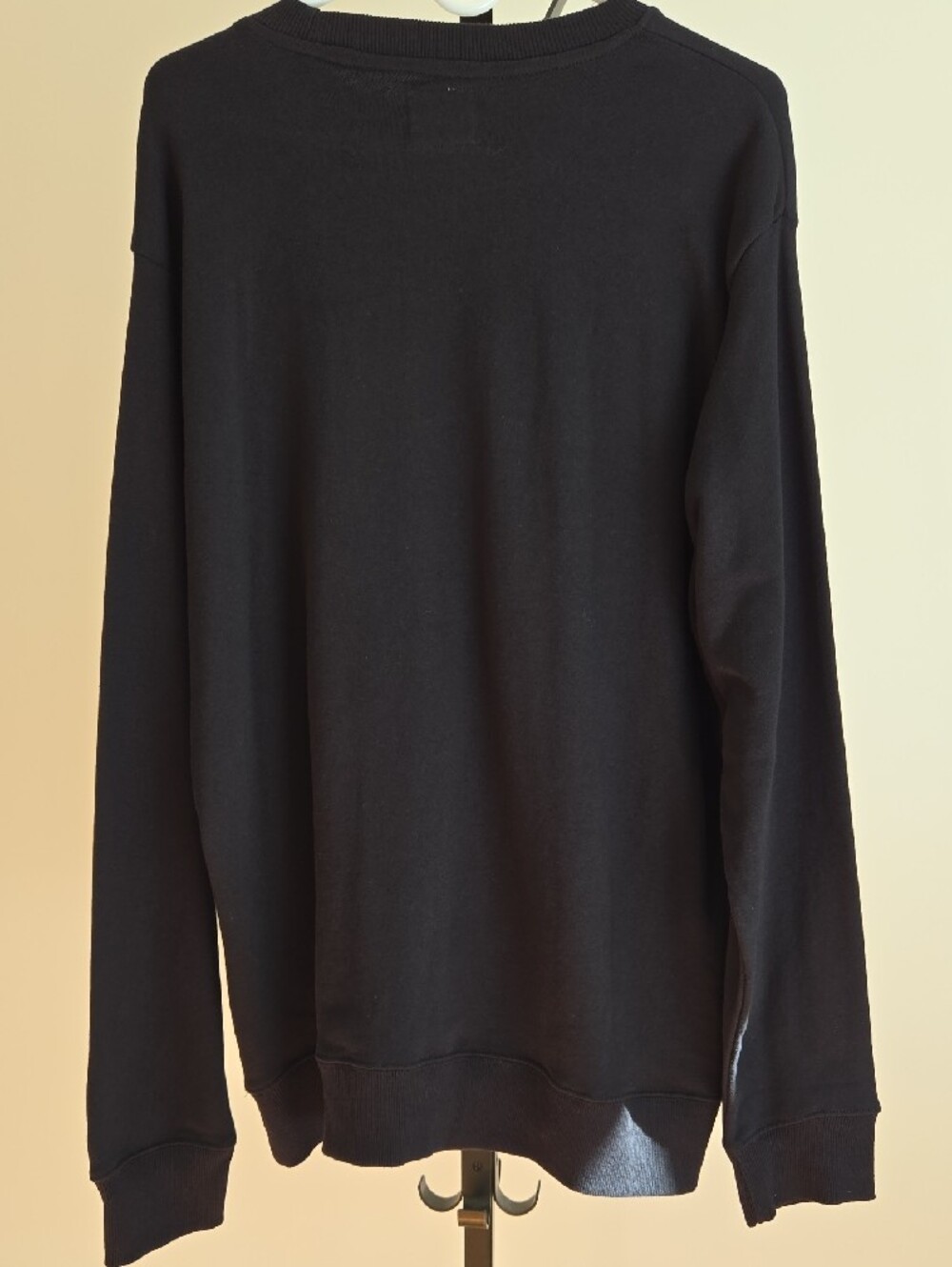 Champion Men's Black Crewneck Sweatshirt with Small Logo - Picture 2 of 8